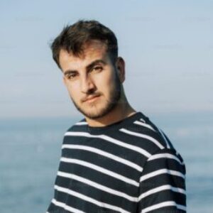 Profile photo of oliver jame